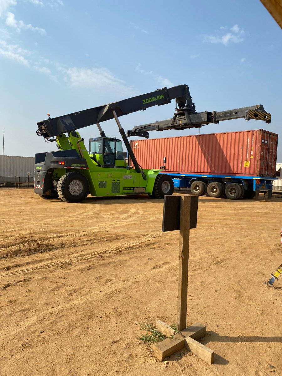 CubeEngineers's tweet photo. Container repurposing // thermal insulation.

📍Buliisa

#CubeEngineers https://t.co/TLUQeSvG4H