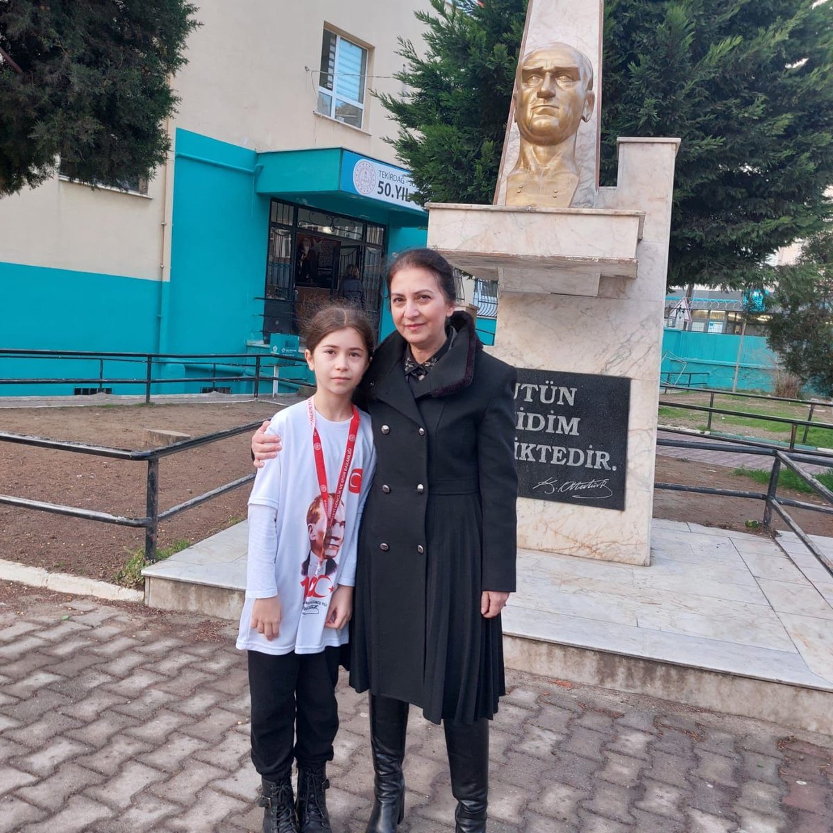 5 C Sınıfından öğrencimiz Zeynep Özmen Tekirdağ Judo Minikler İl Birinciliği Turnuvası nda İl 3.sü olmuştur. Kendisini tebrik eder başarılarının devamını dileriz.