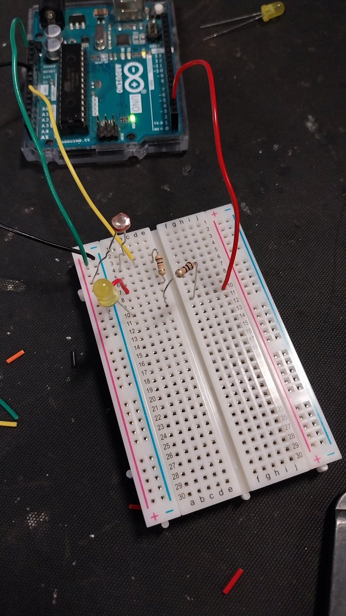 ElectronicsJon's tweet image. Great to be back yesterday for #DiamondWednesdayTUOS #Diamondplus

A fantastic turnout with every available bench taken!

More Arduino tasks next week.

@sheffunieng @acse_sheffield @shefcompsci @TUoSEEE