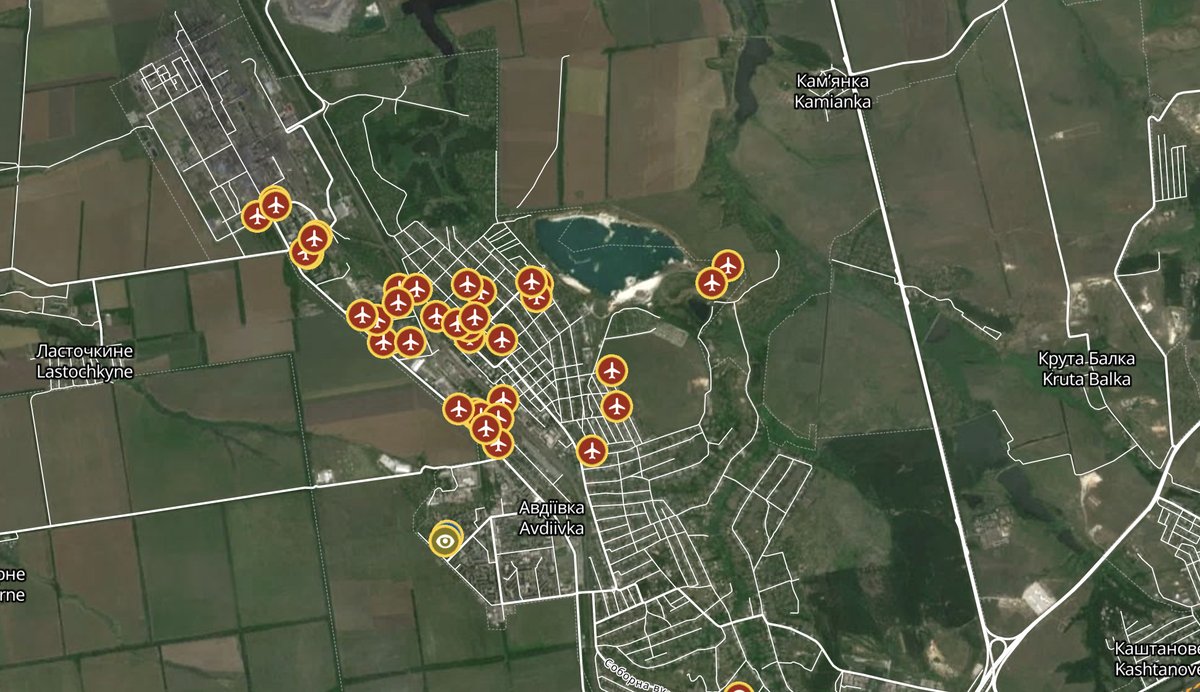 AndrewPerpetua's tweet photo. If you wonder why Ukrainian defenses in Avdiivka aren’t holding up. They need long range air defense. Preferably fighters with long range air to air missiles. Like, for example, a meteor missile. https://t.co/EIywMYWPcH