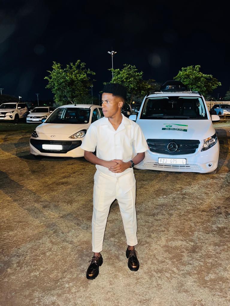 Jr8Tefo's tweet photo. Happy birthday to me🤌🤍 https://t.co/KAlapHdIWs