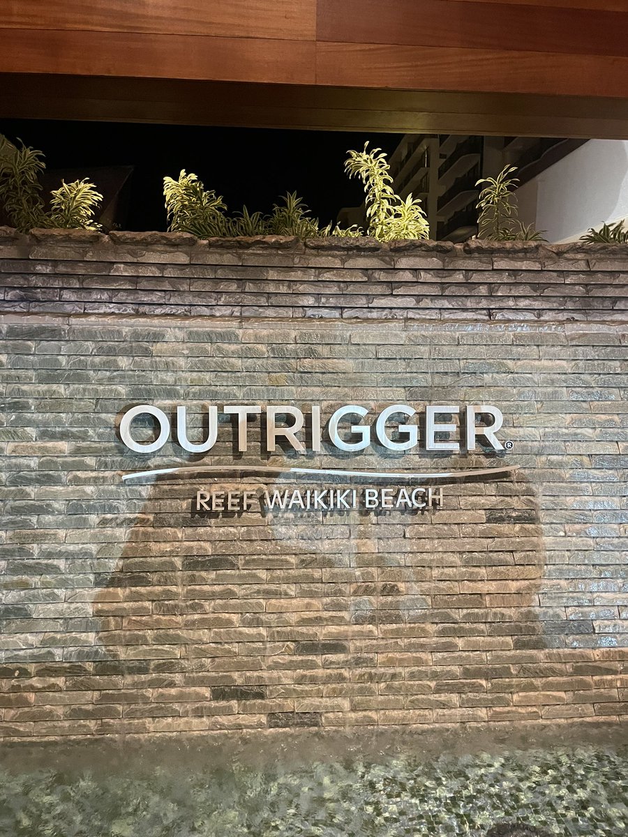 Jillsfoodtravel's tweet image. Now at the @OutriggerReef guests can dine @Monkeypod_ #waikikibeach @OutriggerResort #monkeypod