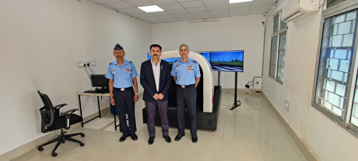 prodefencejammu's tweet photo. Maj Gen RK Sachdeva,ADG, NCCJK&amp;L Visited 1 Odisha NCC Air Sqn for a comprehensive briefing on establishing a new air squadron in JK &amp; L Dte.Explored aircraft hangar, classrooms, simulator room &amp; aircraft modeling workshop. A fruitful&amp; informative visit! 

@SpokespersonMoD https://t.co/Zu8qAodr7b