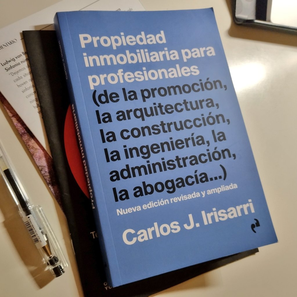 irimarq's tweet photo. Pues ya tengo nuevo hijo, a punto de salir a la calle. Breve, clarito y eficaz, espero. Todo lo que un profesional que trabaje con inmuebles debe saber y no se atreve a preguntar 🤗 @e_Asimetricas #JuevesDeArquitectura https://t.co/IIcnl7AxRp