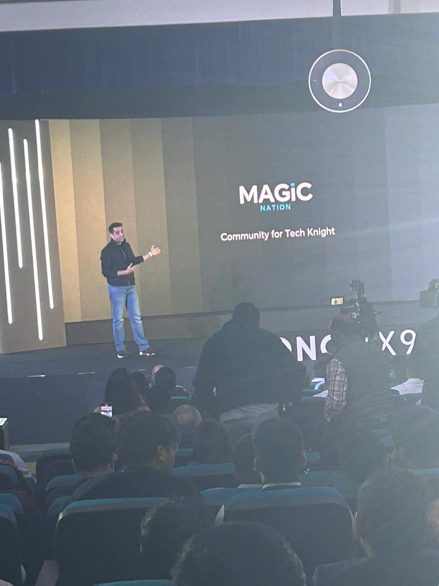 CEO, Htech - Mr. Madhav Sheth coming live from our launch at Amity University “I'm excited to share the latest technological advancements with you today & I'm proud to announce that HONOR will play a pivotal role in shaping this bright future.” #HONORX9bUnlockYoureXtraPower