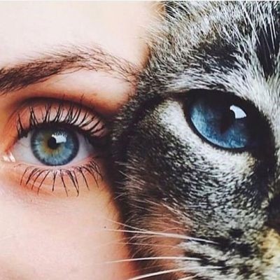 Some eyes touch more than hands ever could...✨❣️