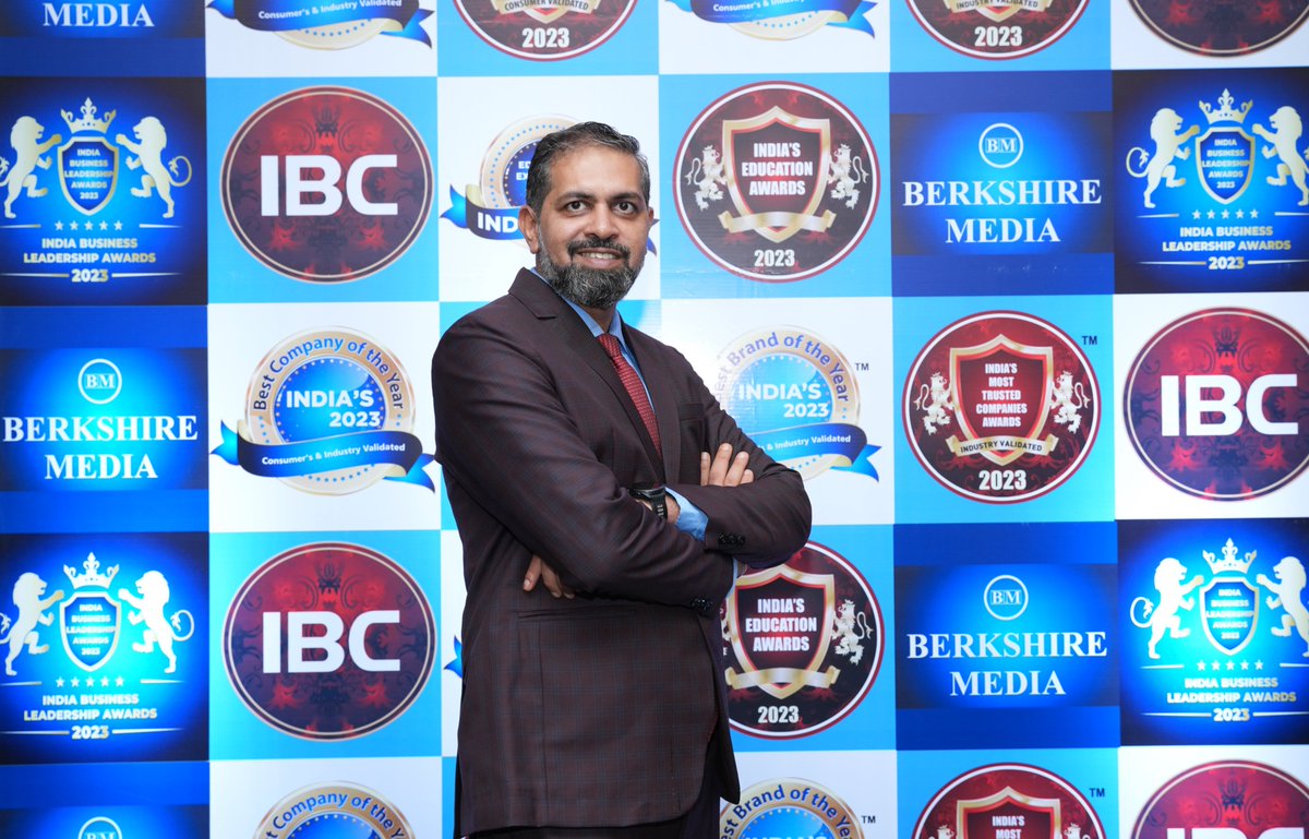 GeekayInfotech1's tweet photo. Excited to announce that Geekay Infotech won the Best Tech Company Award of 2023! 🏆 This award highlights our team's dedication to excellence and innovation. 😊 🎉 🎊

#TechExcellence #AwardWinners #berkshiremedia #TeamGeekay https://t.co/xPiRCESBkI