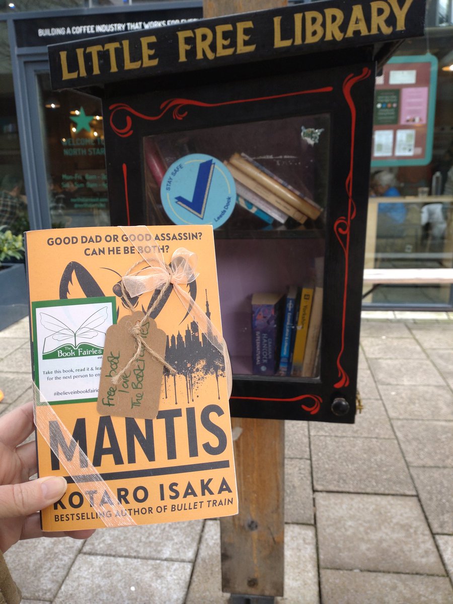 This book fairy is sharing a copy of The Mantis by Kotaro Isaka, translated by San Malissal. Who will be lucky enough to find this thrilling book at Leeds Dock little free library?

#ibelieveinbookfairies #VintageBookFairies #BookFairyProofs #TheMantis #Kotarolsaka