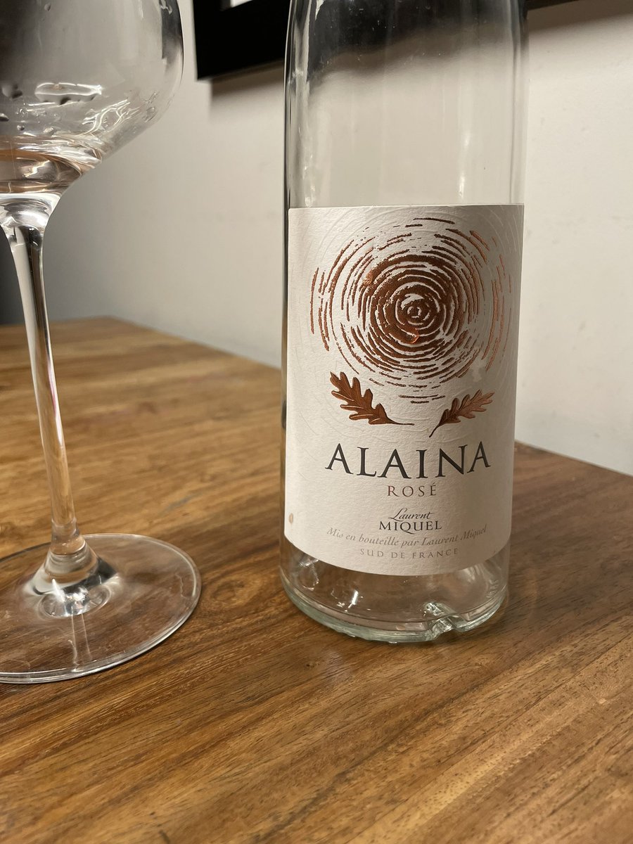 DanClinch's tweet image. อะไรนะ?