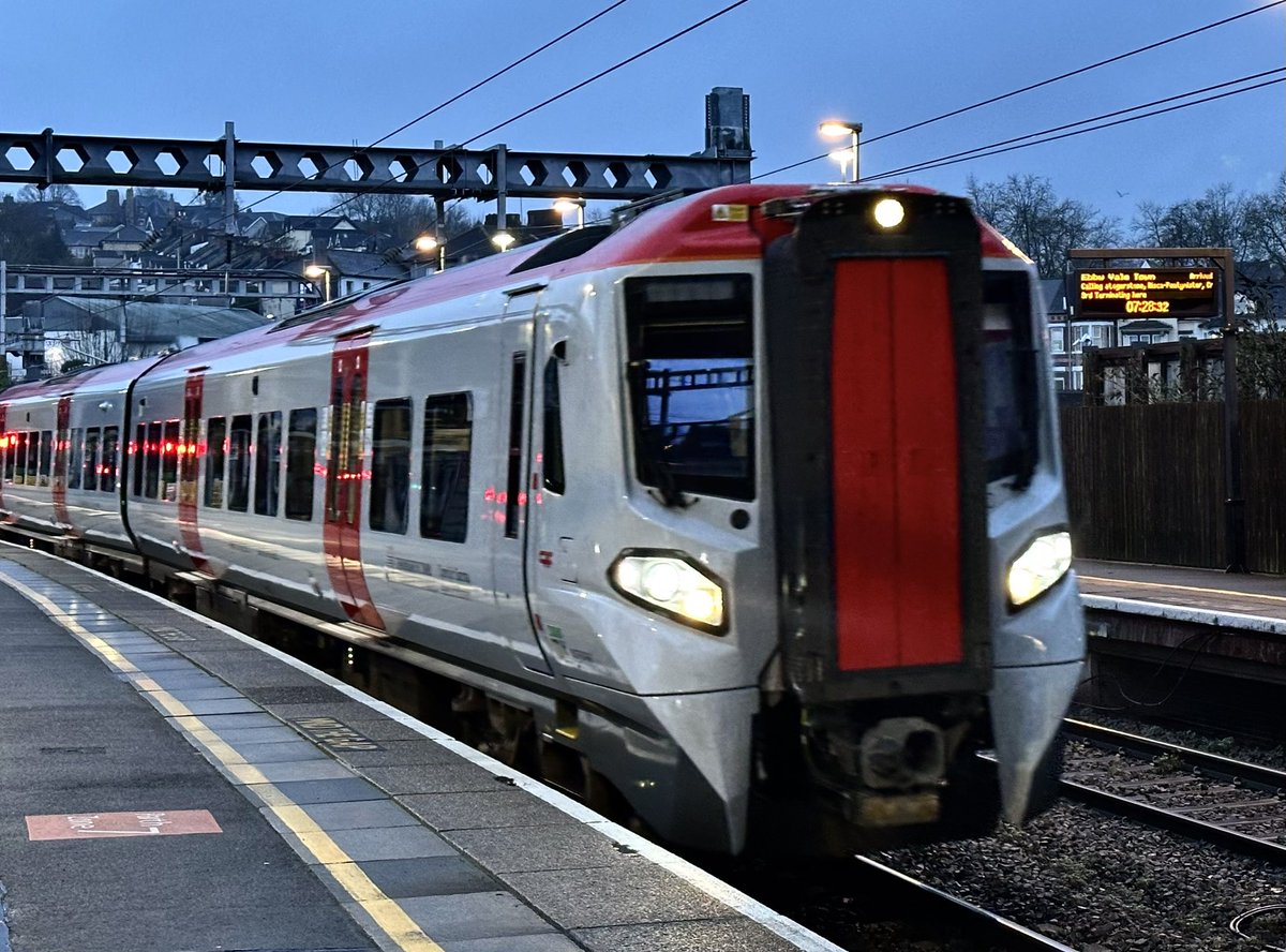 messagemonger's tweet image. Still looking factory fresh, 197050 glides into Newport bound for Holyhead #class197