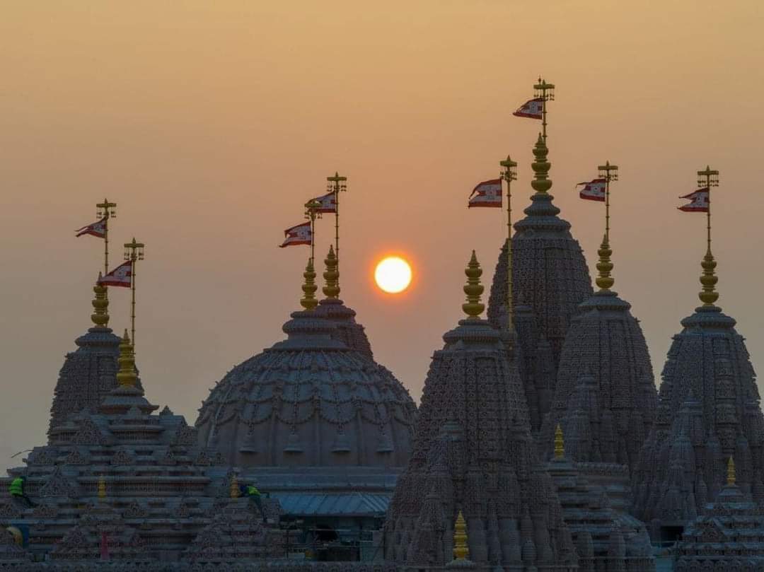 सत्य सनातन सर्वज्ञ,,
अबु धाबी में भव्य मंदिर की हार्दिक बधाई,,
<a href="/AmitShah/">Amit Shah</a> <a href="/narendramodi/">Narendra Modi</a>