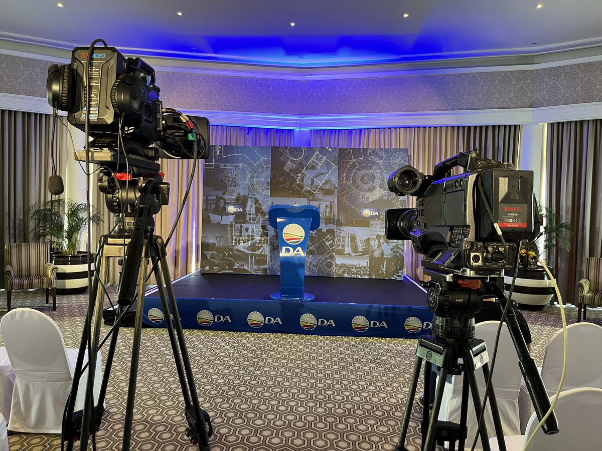 ewnreporter's tweet photo. The leader of the opposition party in Gauteng, the DA’s Solly Msimanga will today be delivering what he has termed the ‘True State of the Province Address’
The event serves as a precursor to the SOPA which will be delivered by the Gauteng Premier next Monday. TCG
#TSOPA https://t.co/LzVQo1vh1g
