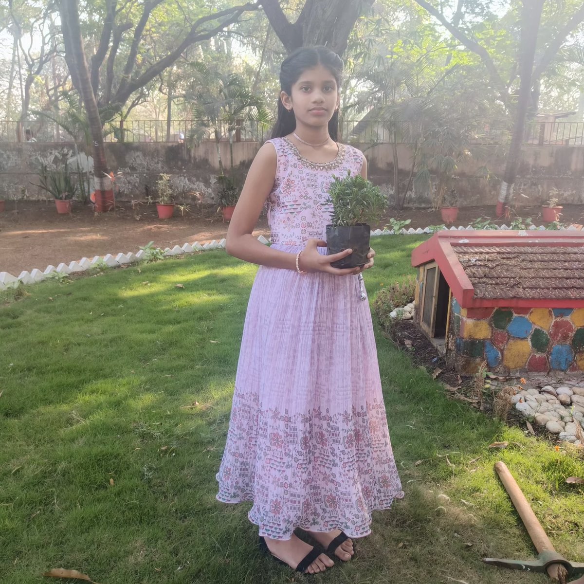 kviitmumbai's tweet photo. Best Practices - Kum. Anandi Bhor, Class VIII A and Kum. Ritika Sharma, Class VII D gifted saplings to the Vidyalaya on their birthday #KVSRO,#KVSHQ https://t.co/0S1J8YBwJm