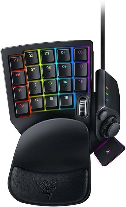 ソフト:CLIP STUDIO PAINT EX 
23,000円(一括払い)

ペンタブ:GAOMON M106K PRO
3,500円程(購入時)

片手デバイス: Razer Tartarus Pro https://t.co/9XGu4z5gfW
19,980円

ご質問多数あったので、メインで使っている機材紹介です。ペンタブかなり安くて始めやすいと思います。… 