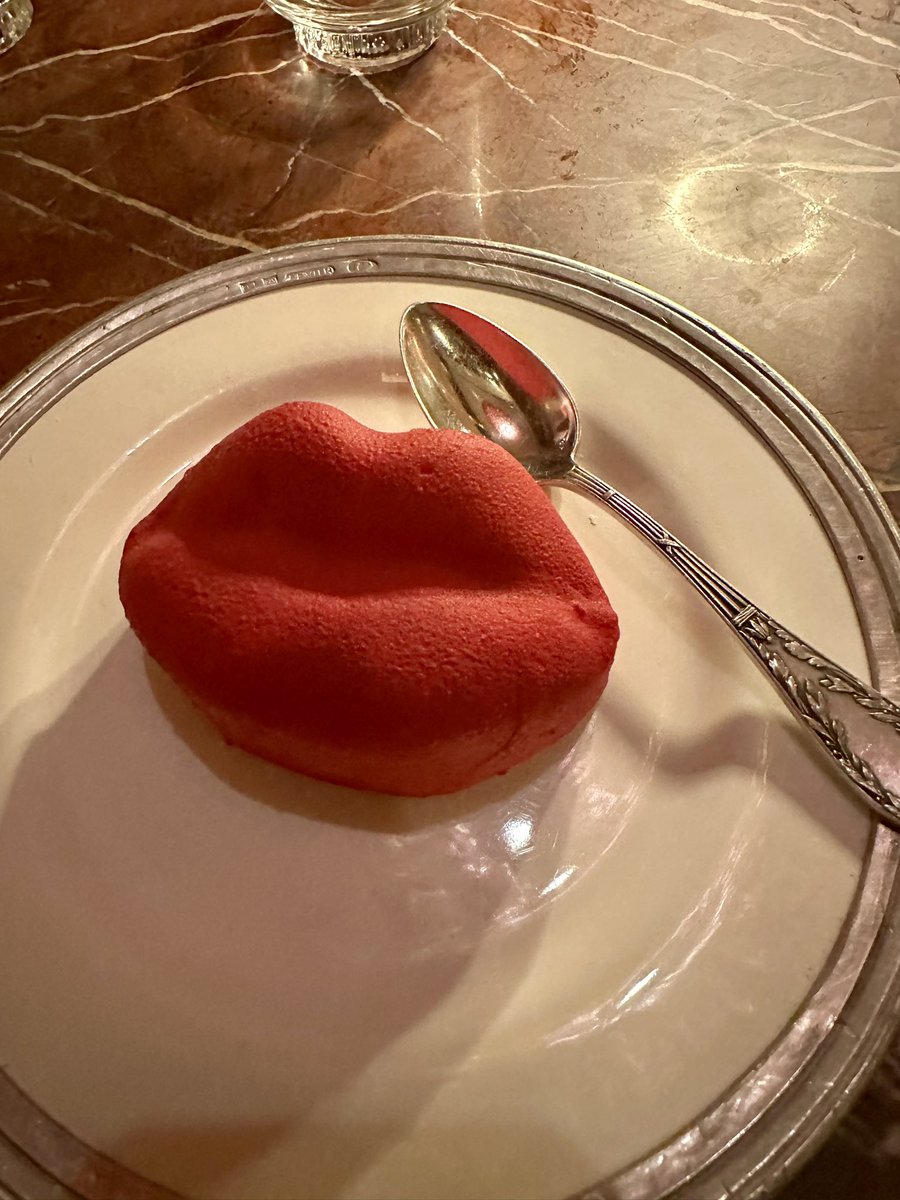 Valentina JL tweet media