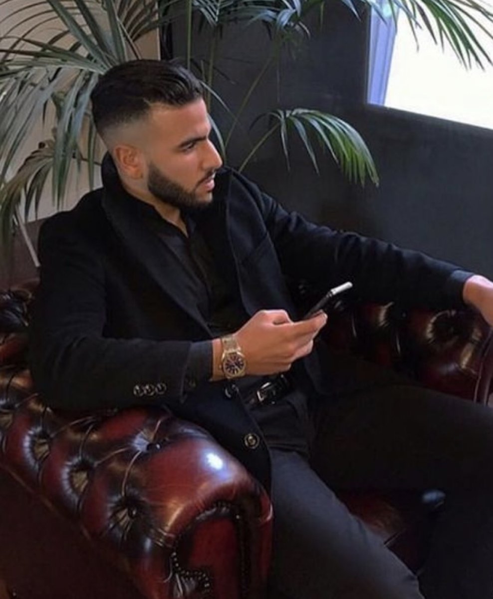 ARAB CASHMASTER FOR PATHETIC LOSERS/4100 FOLLOWERS tweet media