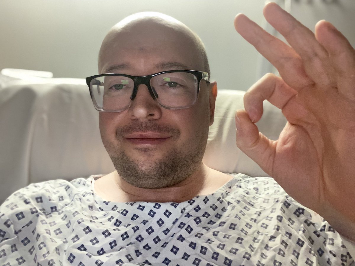 Jon4Moore's tweet image. Last few days have been very hard, operation and then coming home. Thankfully I’ve had great help and support via our great #NHS. #CancerAwareness @macmillancancer