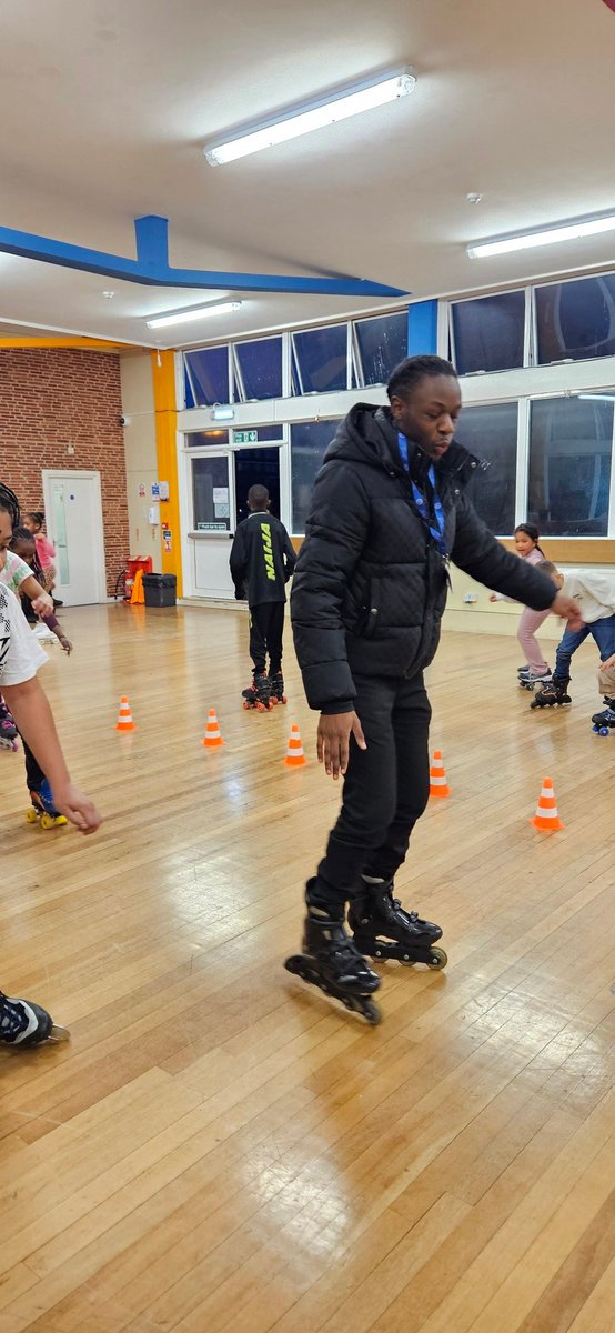 jamSpeedRollers's tweet photo. @SouthwarkYAs  thank you for coming to support and being a sport. #halfterm @kieronjwilliams @ActiveCN @Sport_England @fight4change @BPF_Southwark @UnitedStSaviour

#community #rollersport #brandonestate #jamspeedrollers #bethwinadventureyouth #breakthebarrier https://t.co/pdK755nZJ5