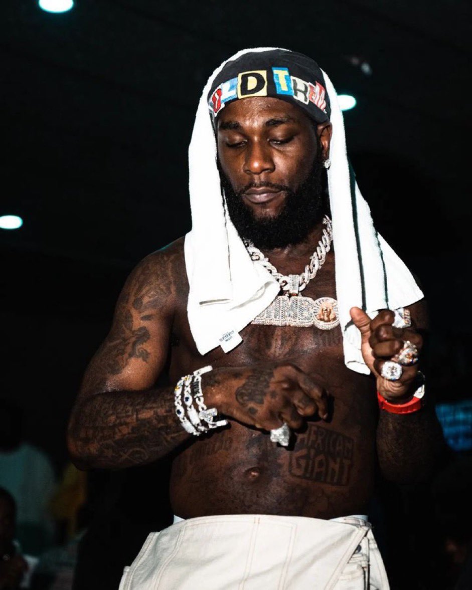 African Artistes' Concert Earnings

Davido - $884,147 | Capital One Arena 🇺🇸

Asake - $866,409 | Barclays Center 🇺🇸

Burna Boy - $822,939 | Hallenstadion 🇨🇭

Burna Boy - $636,923 | Addition Financial Arena 🇺🇸

Davido - $599,343 | State Farm Arena 🇺🇸

Burna Boy - $559,332 |