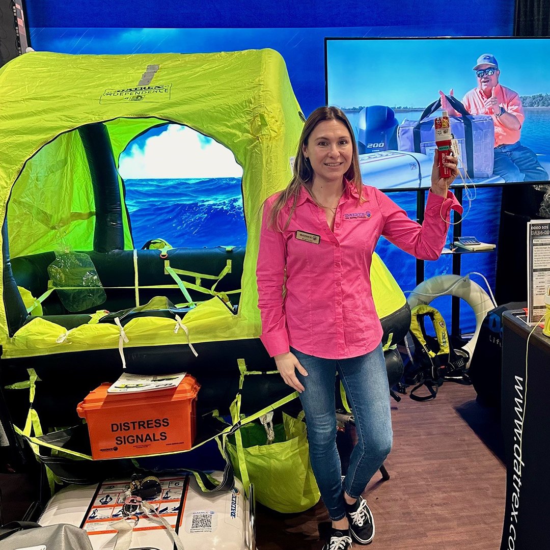 Alle großen Stars sind gerade auf Tournee.
Unser  AIS Rettungssender easy-MOB ist auf Promotion-Tour in den USA unterwegs  und hat seinen Auftritt gerade bei der Miami Boat Show. 
#miamiboatshow #sailing #sailinglife #sailinglovers #safetyfirst #sicheraufsee #easyais #aismob
