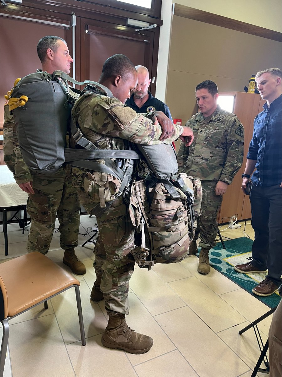 Program Executive Office Soldier’s (PEO Soldier) Assistant Program Executive Officer (APEO) conducted an Operational Kit Analysis (O. K. Analysis) with Soldiers from the 173rd on the 7th and 8th of February, in Vicenza, Italy.