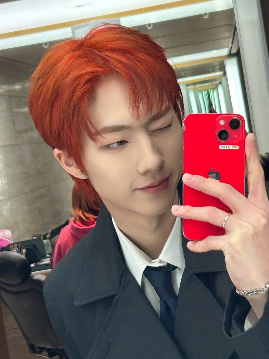 P1H_members's tweet photo. 범인 검거에 성공했습니다😎

#P1Harmony #JIUNG https://t.co/gUDbHWKY5F