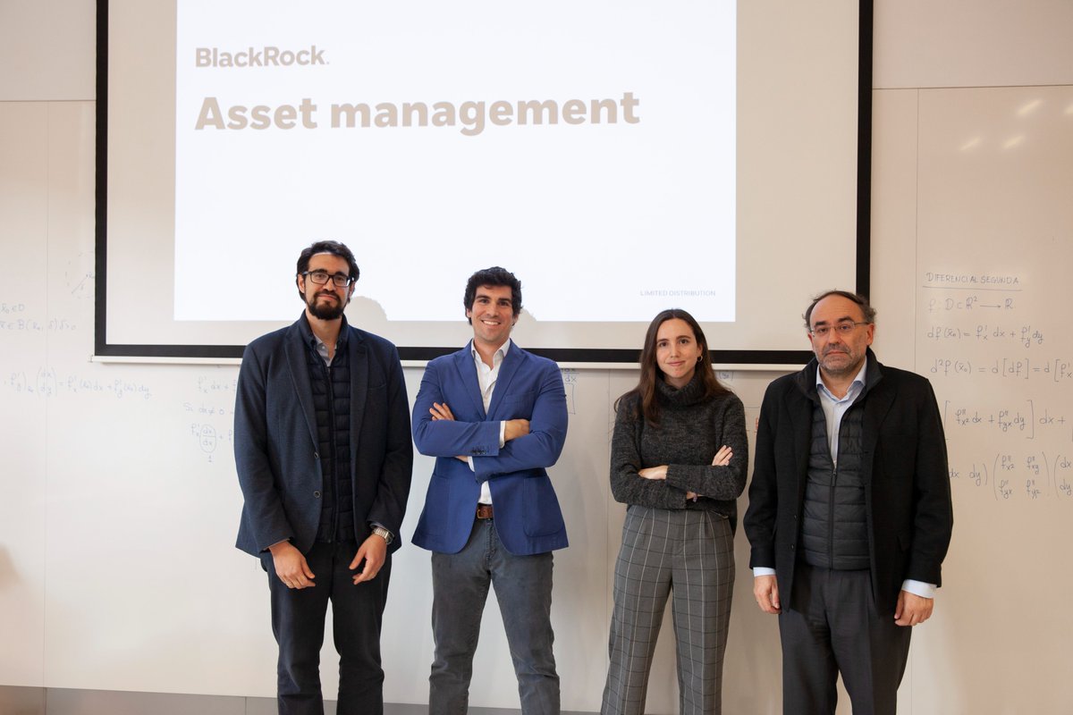 Ayer en @ICADE_Derecho organizamos un encuentro imperdible sobre la gestión de activos y el funcionamiento de @BlackRock , una de las gestoras de fondos más influyentes a nivel global. ¡Gracias a todos por hacer de este evento un éxito! ✨📈 #CIDICADE #BlackRock #Finanzas