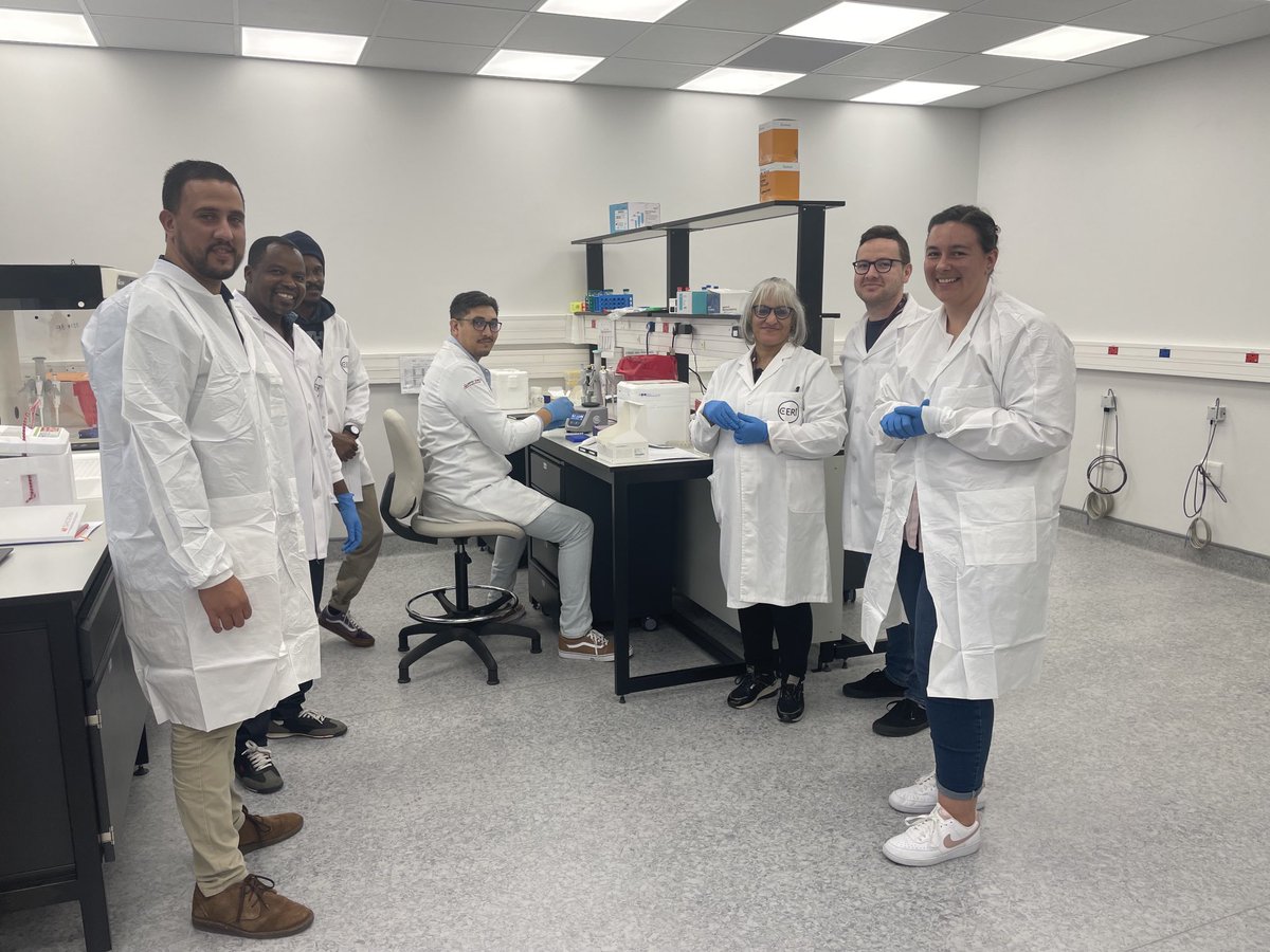 Running the rapid barcode and new sequencing kits and flow cells from ⁦<a href="/nanopore/">Oxford Nanopore</a>⁩ in the biggest genomics facility in Africa as long sequencing read sequencing is becoming important to difficult to sequence genomic regions. ⁦<a href="/diplomics_sa/">DIPLOMICS</a>⁩