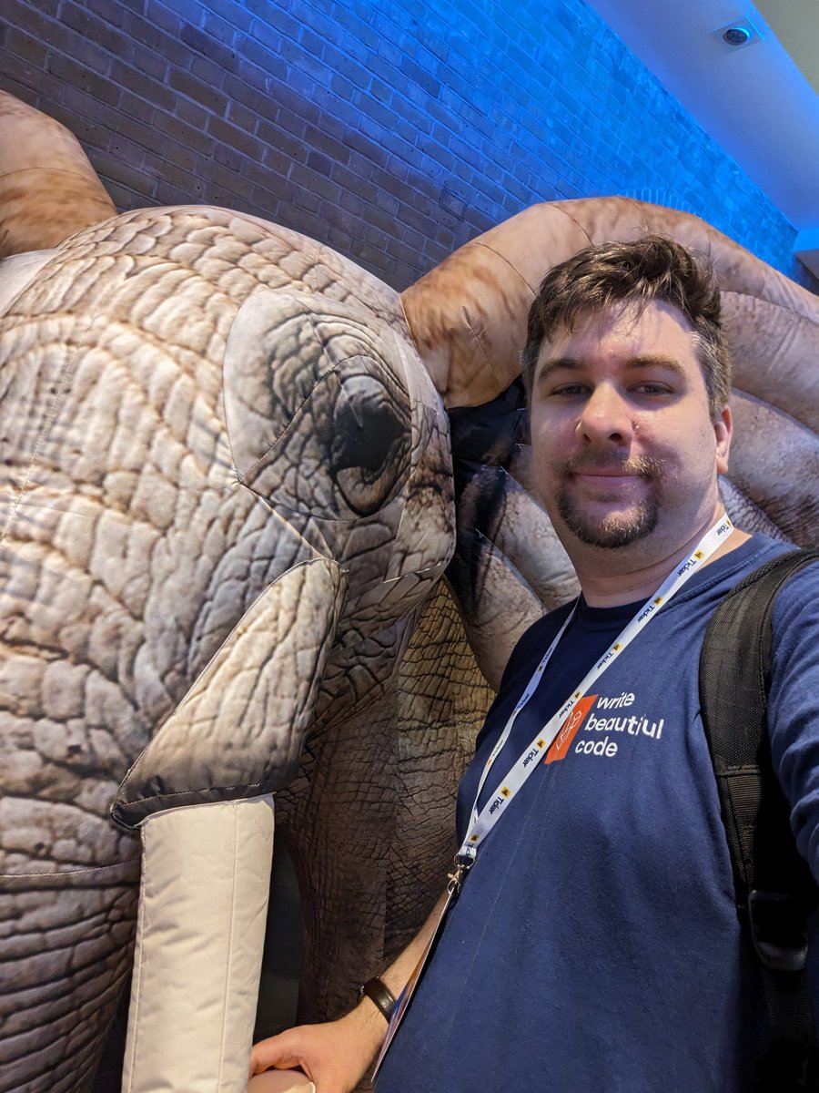 SlyFireFox's tweet image. Made it to #PHPUK24