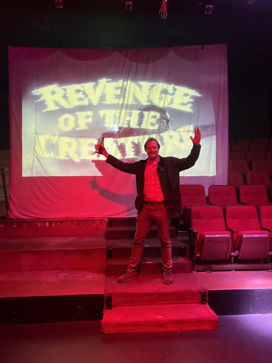 ErickLorinc's tweet photo. Went to the @RatedRBar with my roommate tonight and had a blast.

Won a round of trivia, got drunk, saw some Rated R stuff in a maze, bought an Exorcist flask, and played arcade games. https://t.co/zssERlVr3g