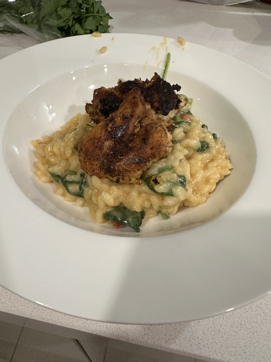 holmesianlove's tweet photo. When your fic writing partner has their character make your character dinner and then shares the recipe so you know what theyโre talking aboutโฆ itโs only fair that you make it so you can taste test it too. Right?
Thanks @fuckoffwatson1. Dinner was a hit! #research #ficwriting https://t.co/4IuZ3LSyue
