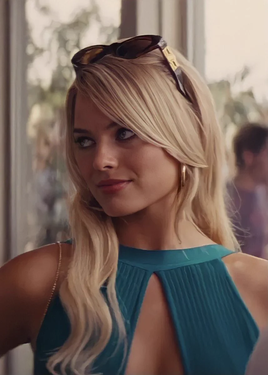 naomi blue dress wolf of wall street cinesthetic. on X: 