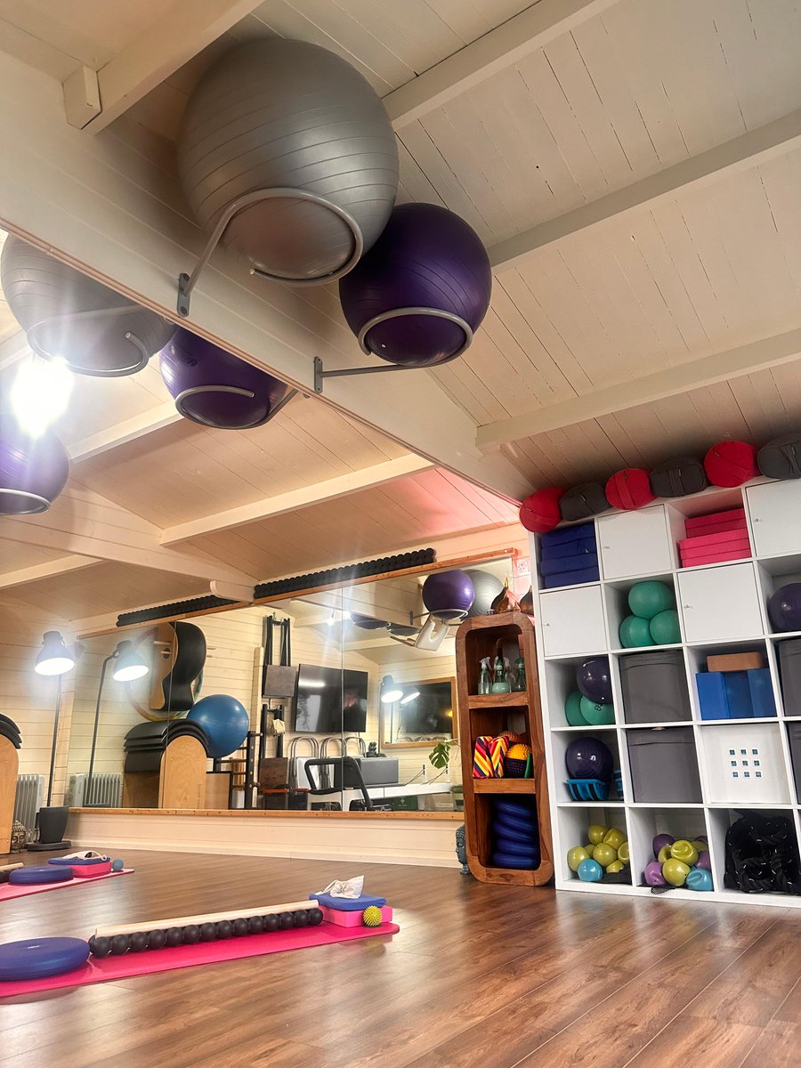 WooPilates's tweet photo. Space 0930-1030am today if you fancy trying your first class free (Intermediate +) sign up below

https://t.co/OmdbwGvKB6

#PilatesClass #FreeClass #Spinefitters #WobbleCushions #Poles #RescueLoops #FitnessMotivation #HealthyLiving #MindBody #PilatesExperience. https://t.co/SOEKKmem2s