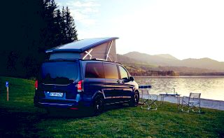 automotorcope's tweet photo. #MercedesBenz celebra el 40 Aniversario del #MarcoPolo #autocaravana
Desde 1984, basado en la furgoneta #BremerTransporter y después con la #ClaseV La #MercedesMarcoPolo pionera de las #camper #Vito #ClaseV #Citan #ClaseT y el futuro #VANEA #motor #coches #Aniversario https://t.co/R2ihDvvzEE