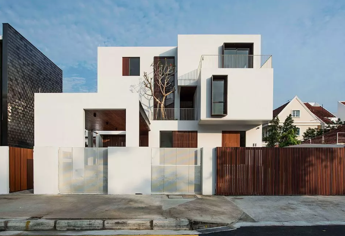 ColtonCyrus_'s tweet photo. Cube House Design Unveiled: Modern Architectural Marvels

Discover the allure of cube house design, where sleek lines and innovative concepts redefine urban living. Explore contemporary architecture at its finest.
#CubeHouse #ModernDesign #ArchitectureInspiration https://t.co/9d9WhWX3xj