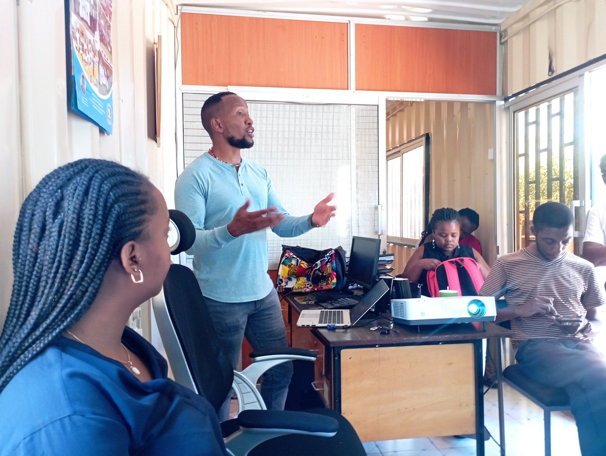 CYNESA's tweet photo. #CYNESAKenya core team members are meeting at their headquarters for a capacity building session lead by the Programs Manager @davemunene ahead of #UNEA6 , #GYEA and #OECPR
@OttaroA @rozietriza @Thini_Peter @mukuhi_kamau @TeresiaGitau3 @odushmix @miriamnimu @LMmbetsa https://t.co/4K6KC8iSks