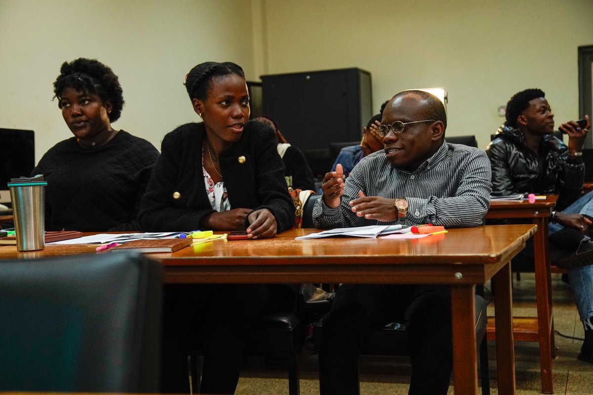 IMChallengeug's tweet photo. Happening now at @UCUniversity :

Fact checkers from  @TheDebunkShow are taking students through a fact checking training.

In a world stacked with falsehood it's important to master the art of info verification.
#StudentFactCheckers 
#StayVerified https://t.co/rEuXTGeSyQ