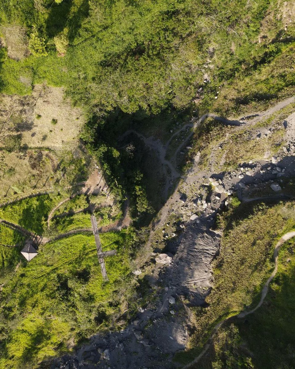 merapi_uncover's tweet image. zona bahaya erupsi merapi 🌋

(potretdariatas )