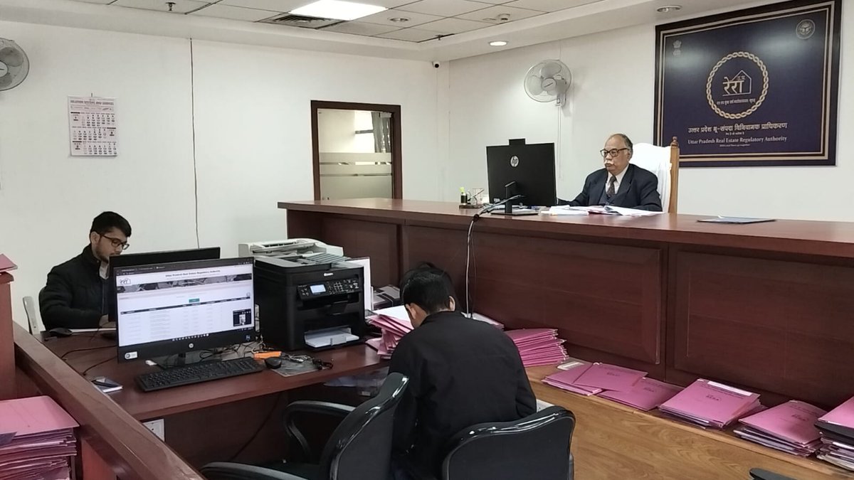 UPRERAofficial's tweet image. उ.प्र. रेरा अध्यक्ष श्री संजय भूसरेड्डी की पीठ में आवंटियों व प्रोमोटर के मध्य &apos;यूनिट का कब्जा&apos;, &apos;रिफंड&apos;, &apos;डिले अवधि के ब्याज सहित कब्ज़ा&apos; तथा अन्य प्रकार की शिकायतों का समाधान सुनिश्चित करवाया गया।
#UPRERA #possession #orderexecution #settlement #refund #delayinterest