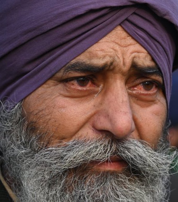 अगर इन आँखों में कहीं छल, कपट या किसी तरह की गद्दारी दिखती है, तो तुम्हारी मानसिकता गुलाम हो चुकी है एक पार्टी के प्रति।
#farmerprotests2024