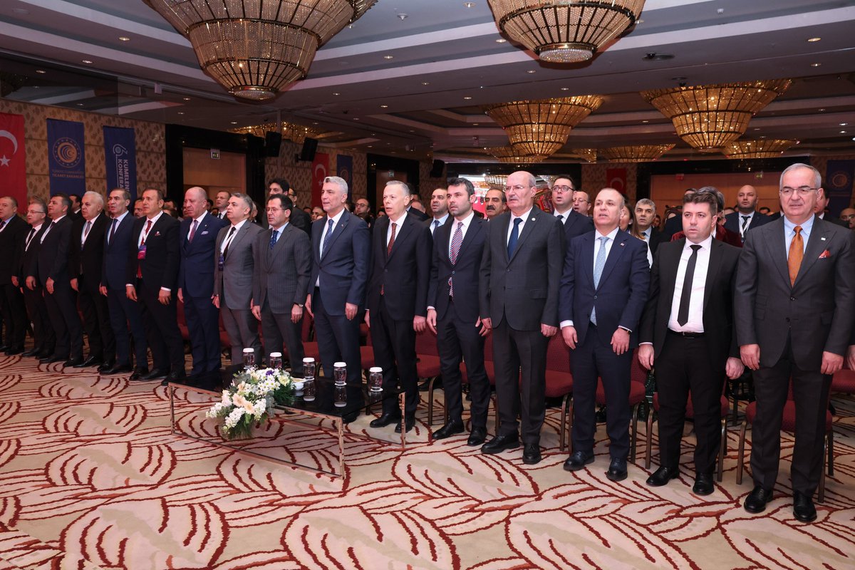 GurselBaran's tweet photo. Ticaret Bakanımız Sayın Prof. Dr. Sayın Ömer Bolat’ın, Ticaret Bakanlığımız tarafından düzenlenen, 6. Kümelenme Konferansı ve Çalıştayı'nda gerçekleştirdikleri konuşmalarını, Ticaret Bakan Yardımcımız Sayın Özgür Volkan Ağar ve Türk iş dünyasının temsilcileri ile birlikte dinledik. 

Ticaret Bakanlığımızın desteklediği URGE Projelerini yürüterek ihracatımızın artırılmasına katkı sağlayan kuruluşların çalışmaları hakkında bilgi edindik.

İyi uygulama örneği plaketi alarak, yeni başarı hikayelerine örnek olan kuruluşları gönülden kutluyorum.

@ticaret 
@omerbolatTR