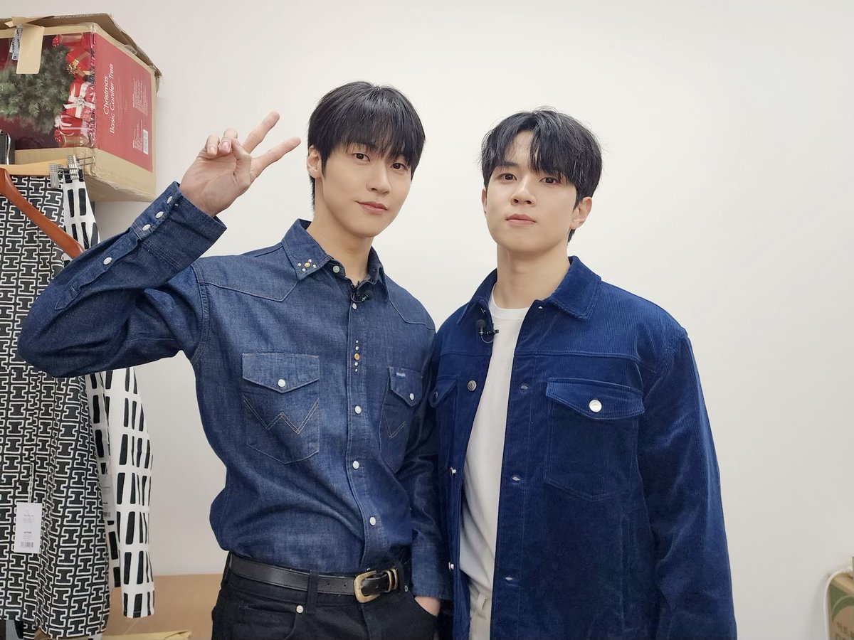 NFlyingofficial's tweet image. [📸] 우하머그 재친구

⚡ youtu.be/5PTuRBNNKJ0

#NFlying #엔플라잉