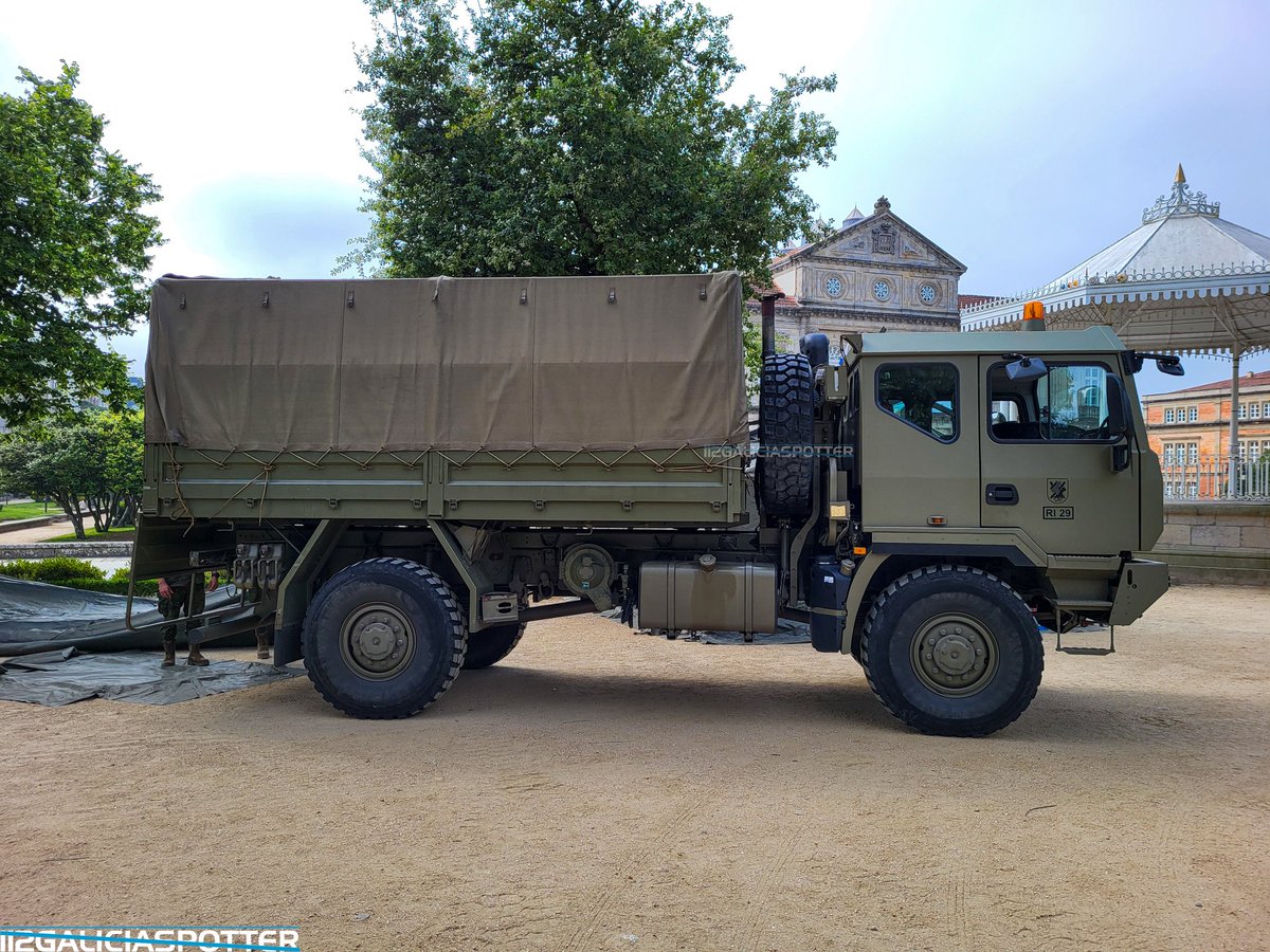 Iveco M170, vehículo polivalente perteneciente al Regimiento de Infantería 'Isabel La Católica' n° 29 del Ejército de Tierra.

#ivecom170 #ivecotrucks #difas #difas23 #difas2023 #galicia #regimientoisabellacatolica #militar #pontevedra #ejercito #ejercitoespañol #ejercitotierra