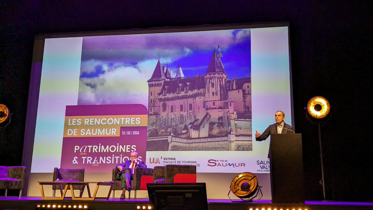 Ouverture des "Rencontres de Saumur" : Patrimoine &amp; Transitions, co-organisées par les étudiant.e.s de 1e année du Master Territoires Attractivité, Création de l'#ESTHUA <a href="/UnivAngers/">Université d'Angers</a>, <a href="/MairiedeSaumur/">Ville de Saumur</a> et <a href="/SaumurAgglo/">Agglomération Saumur Val de Loire</a> #patrimoines #culture #tourisme #formations #recherche