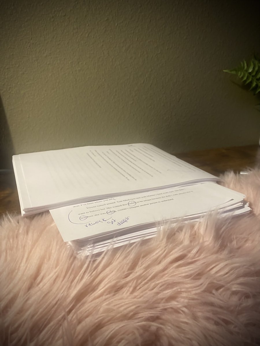 79 pages in out of 455 on the second draft. Things are looking up

#WriterCommunity #amwritingfantasy