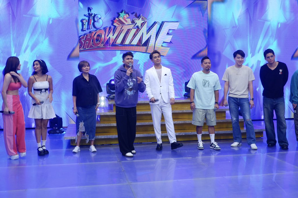 StarMusicPH's tweet image. Good na good ang karma for today! Check out some snaps from @marlo_mortel’s guesting in #ItsShowtimeNa for the #GoodKarmaMediaTour ✨

Keep streaming #GoodKarma here: spoti.fi/3vVK7Dg

#MarloMortel #StarMusicPH