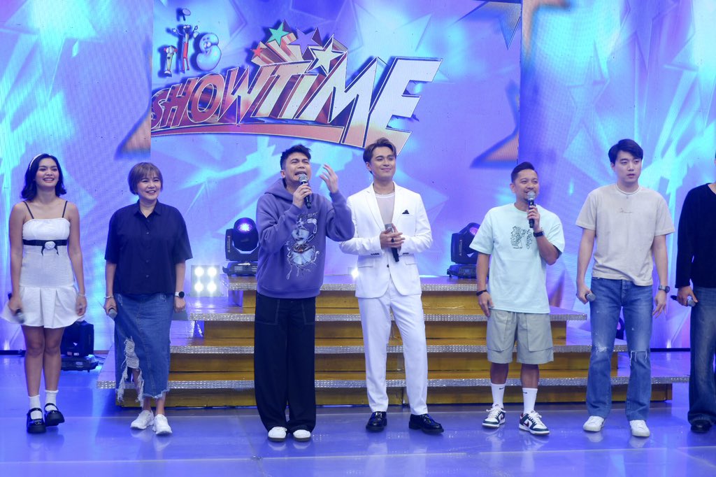 StarMusicPH's tweet image. Good na good ang karma for today! Check out some snaps from @marlo_mortel’s guesting in #ItsShowtimeNa for the #GoodKarmaMediaTour ✨

Keep streaming #GoodKarma here: spoti.fi/3vVK7Dg

#MarloMortel #StarMusicPH