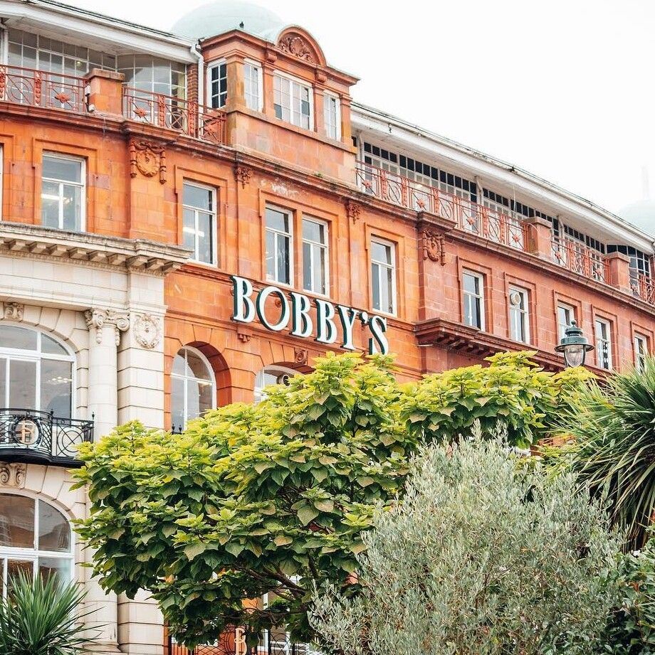 Nearly 60 AUB third year architectural students had the chance to see behind-the-scenes at Bobby & Co in the heart of Bournemouth... @FootprintArch @inspiredAUB @KateShawPR @SpetisburyCon @WhitefoxSurvey news.bournemouthone.com/72482/