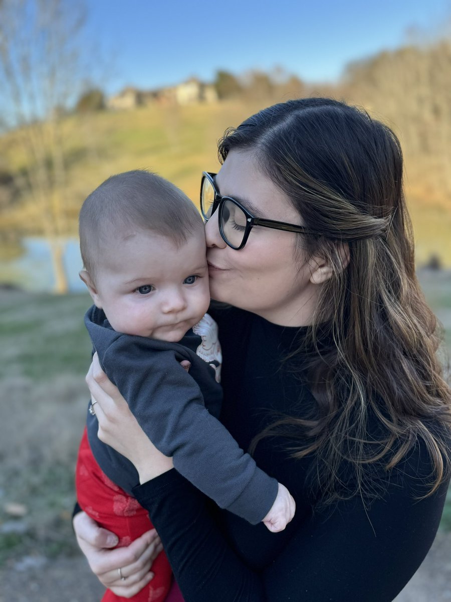 OkayBobaOK's tweet photo. My Valentines today made me feel so special and loved. I’m the luckiest guy in the world. https://t.co/tCLVnvudji