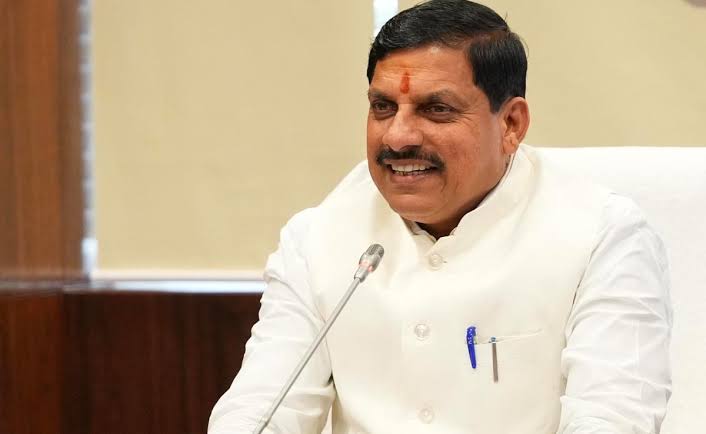 मध्य प्रदेश : पटवारी भर्ती परीक्षा से जुड़ी बड़ी ख़बर, पटवारी के चयनित अभ्यर्थियों को सरकार देगी जल्द नियुक्ति देगी सरकार. 

- जांच आयोग ने पटवारी भर्ती परीक्षा को दी क्लीन चिट. 

- पटवारी भर्ती परीक्षा के घोषित परिणाम के आधार पर नियुक्ति के निर्देश. 

- सामन्य प्रशासन विभाग ने